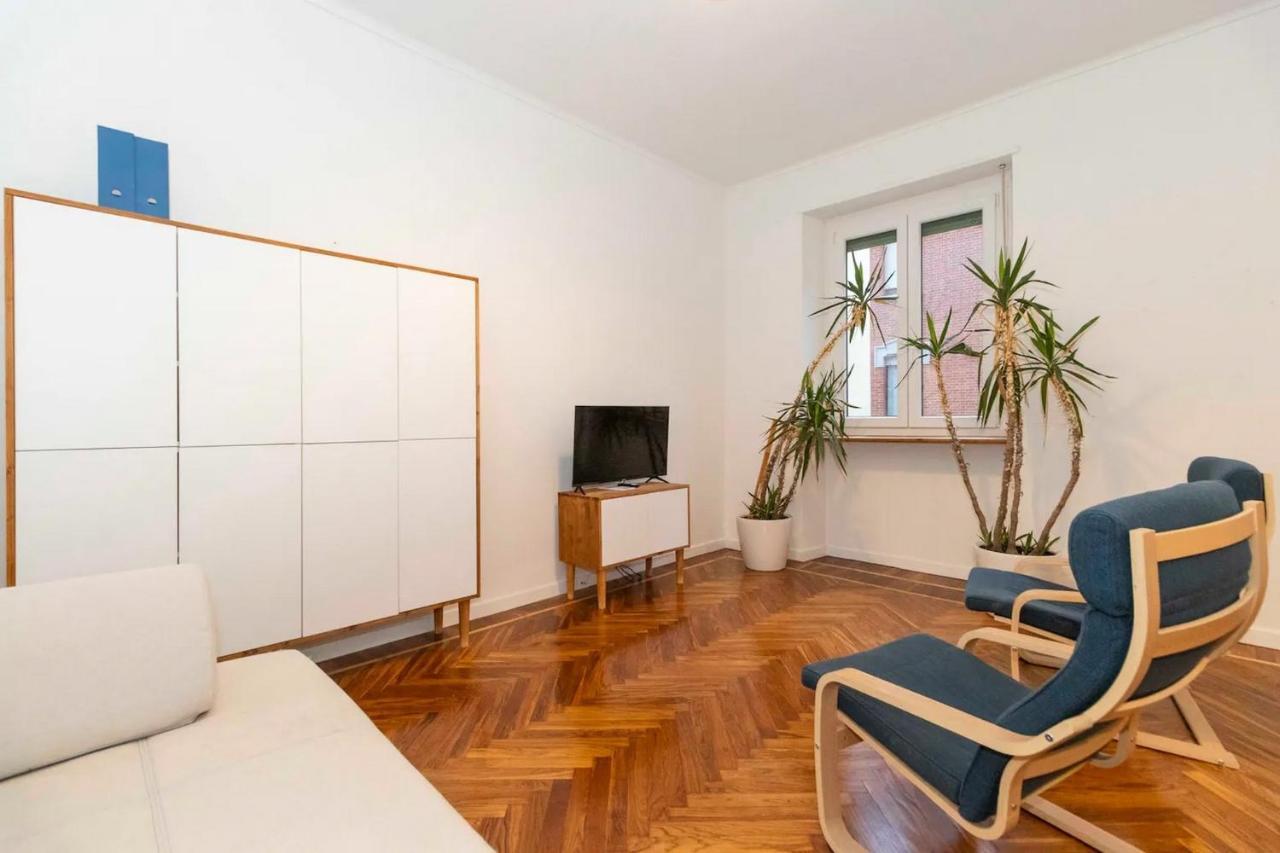 New! Cit Turin Elegant Apt With Parking Exterior foto